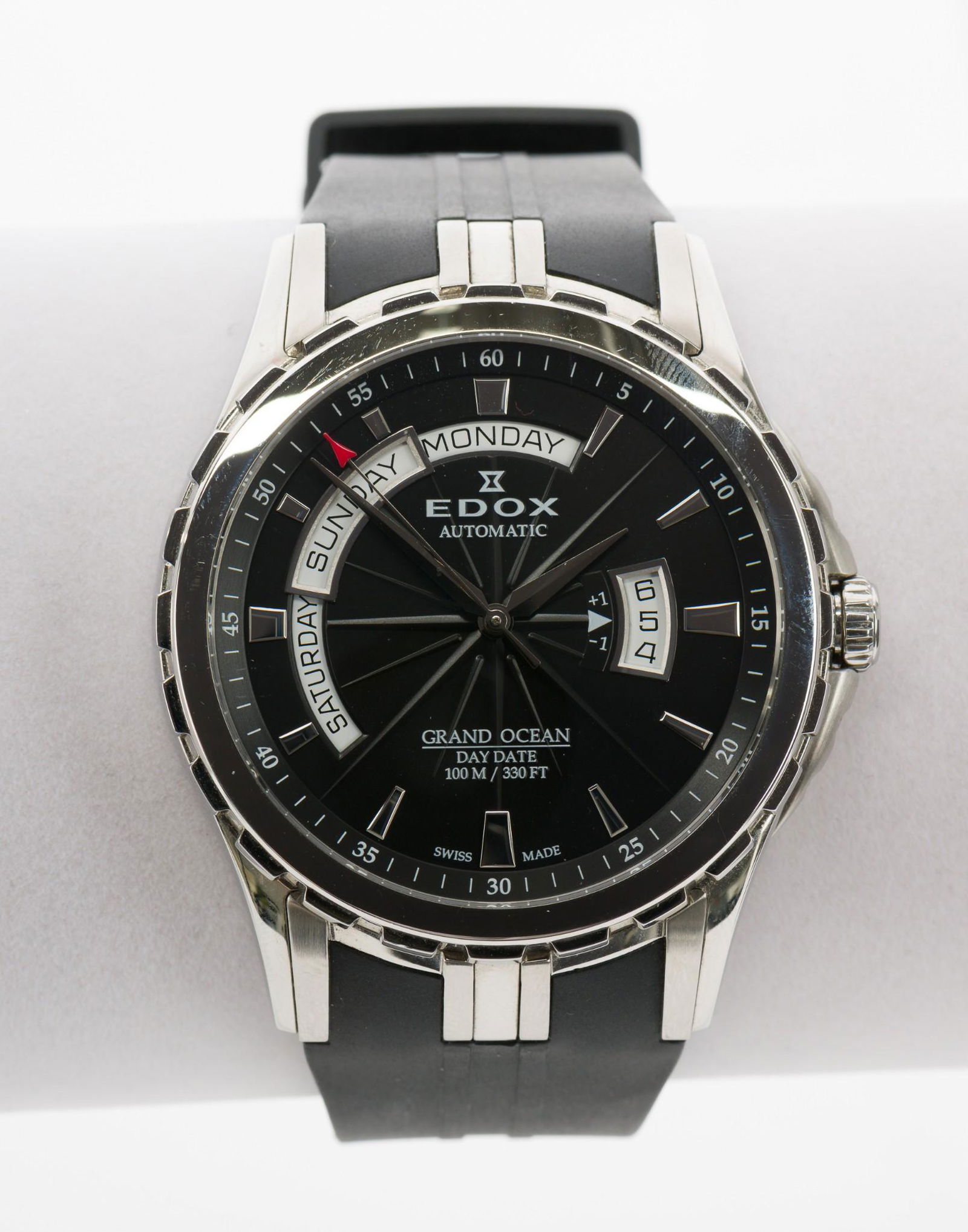 Edox Grand Ocean Day Date Wristwatch (1 of 8)