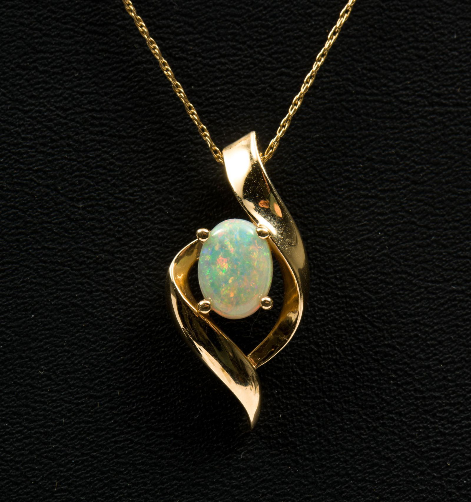 14K Opal Pendant Necklace (1 of 5)