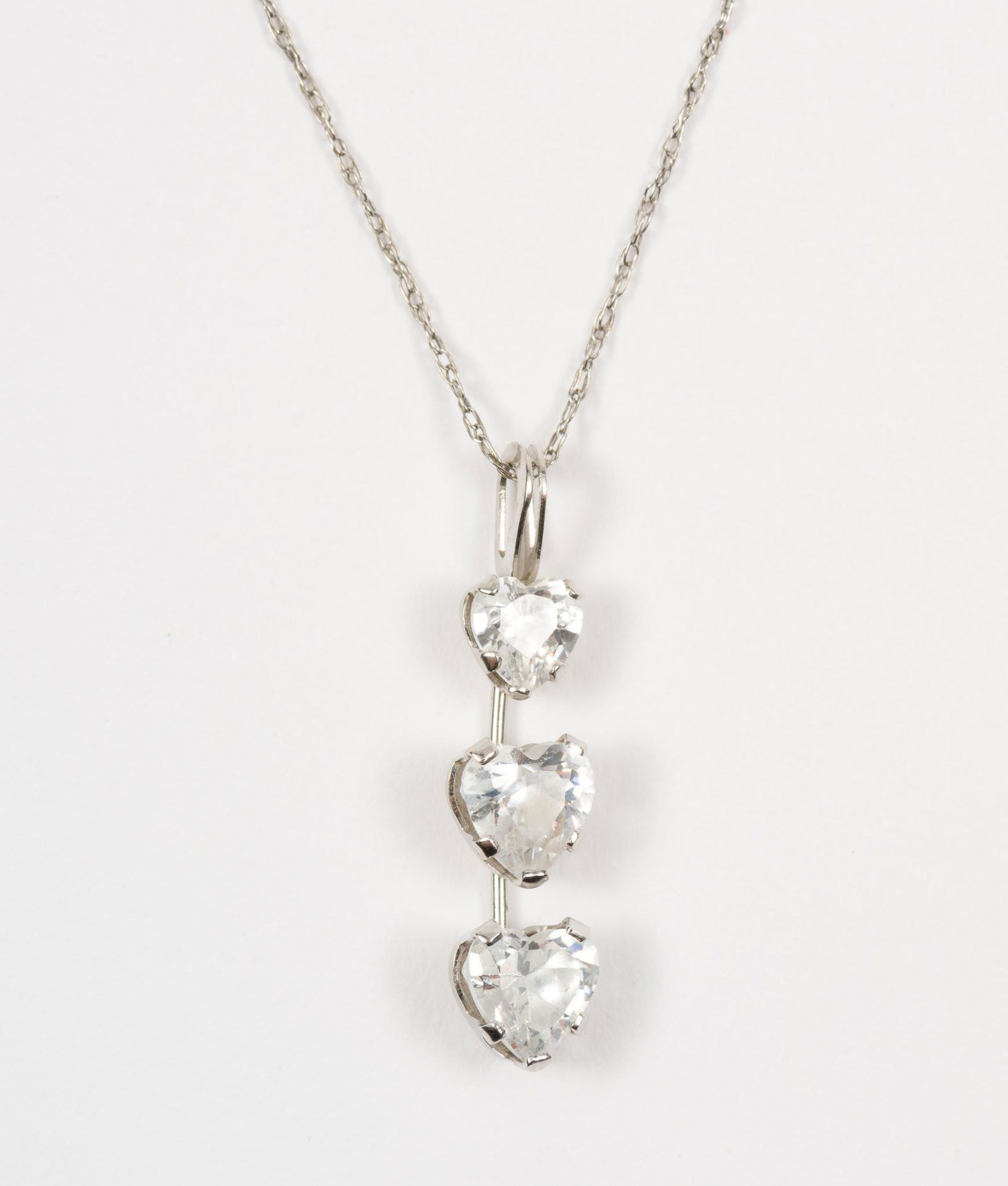 10K Heart Pendant Necklace (1 of 1)