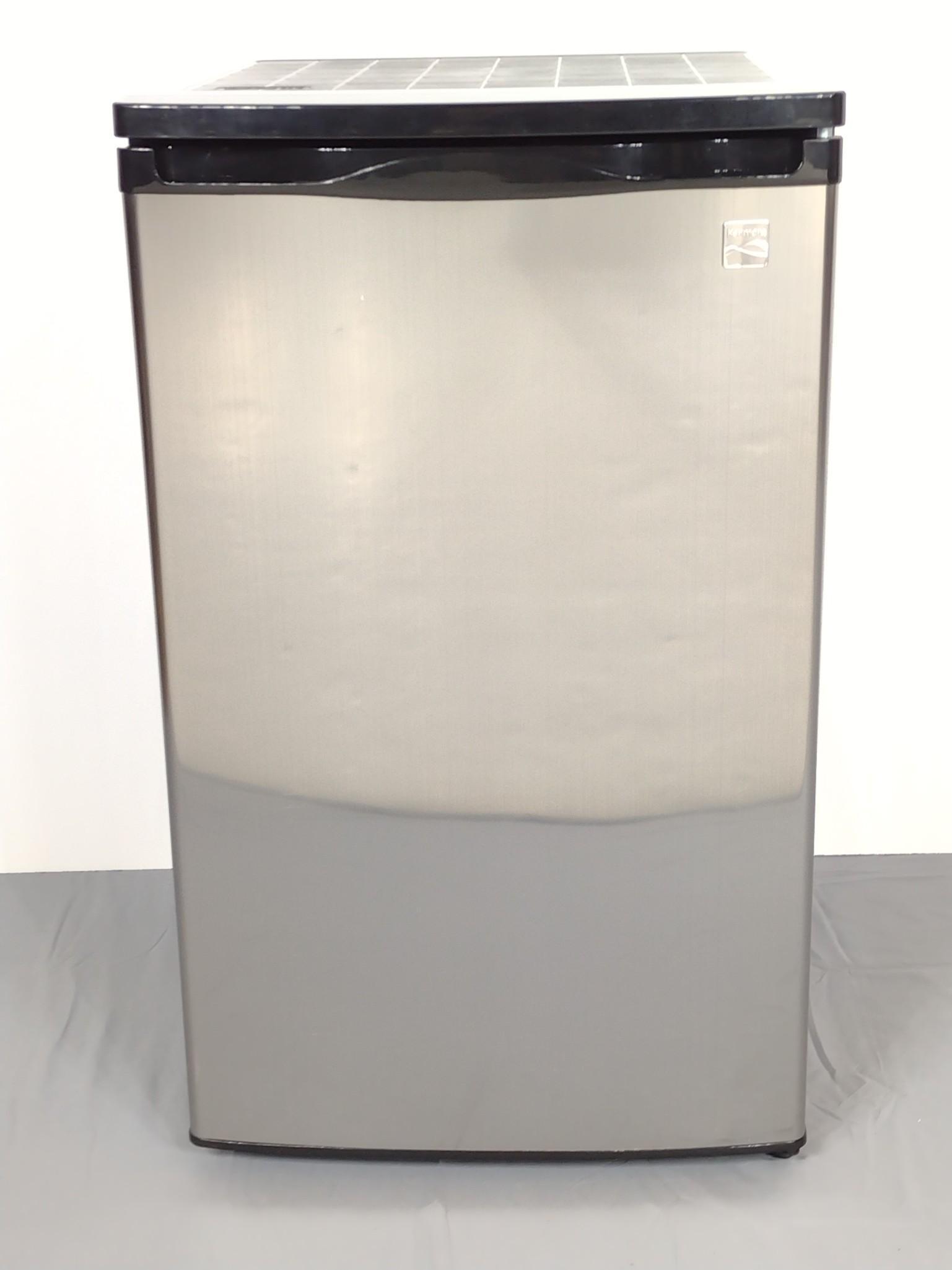 Kenmore Mini Fridge (1 of 9)