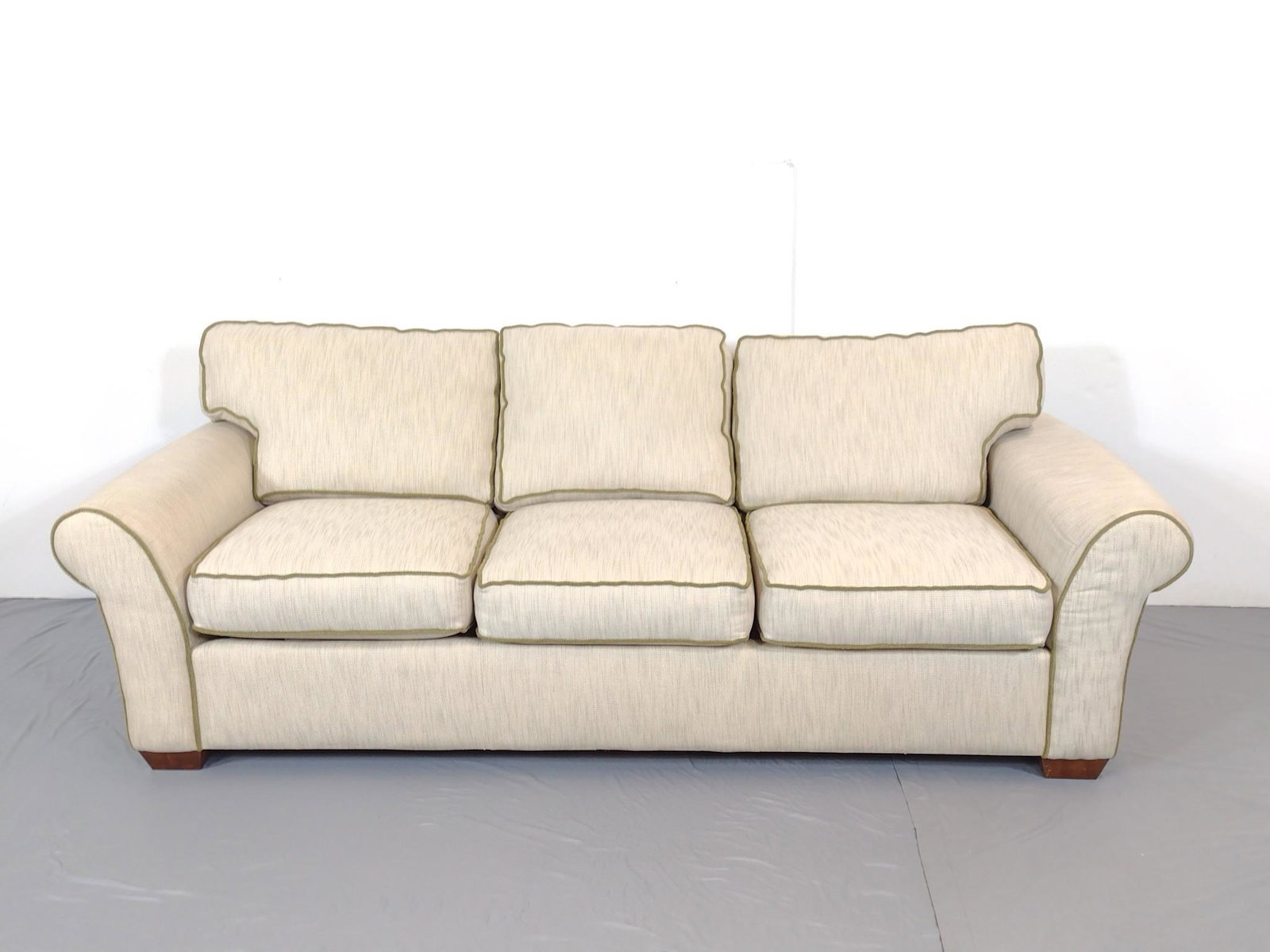 Flexsteel Sofa (1 of 7)