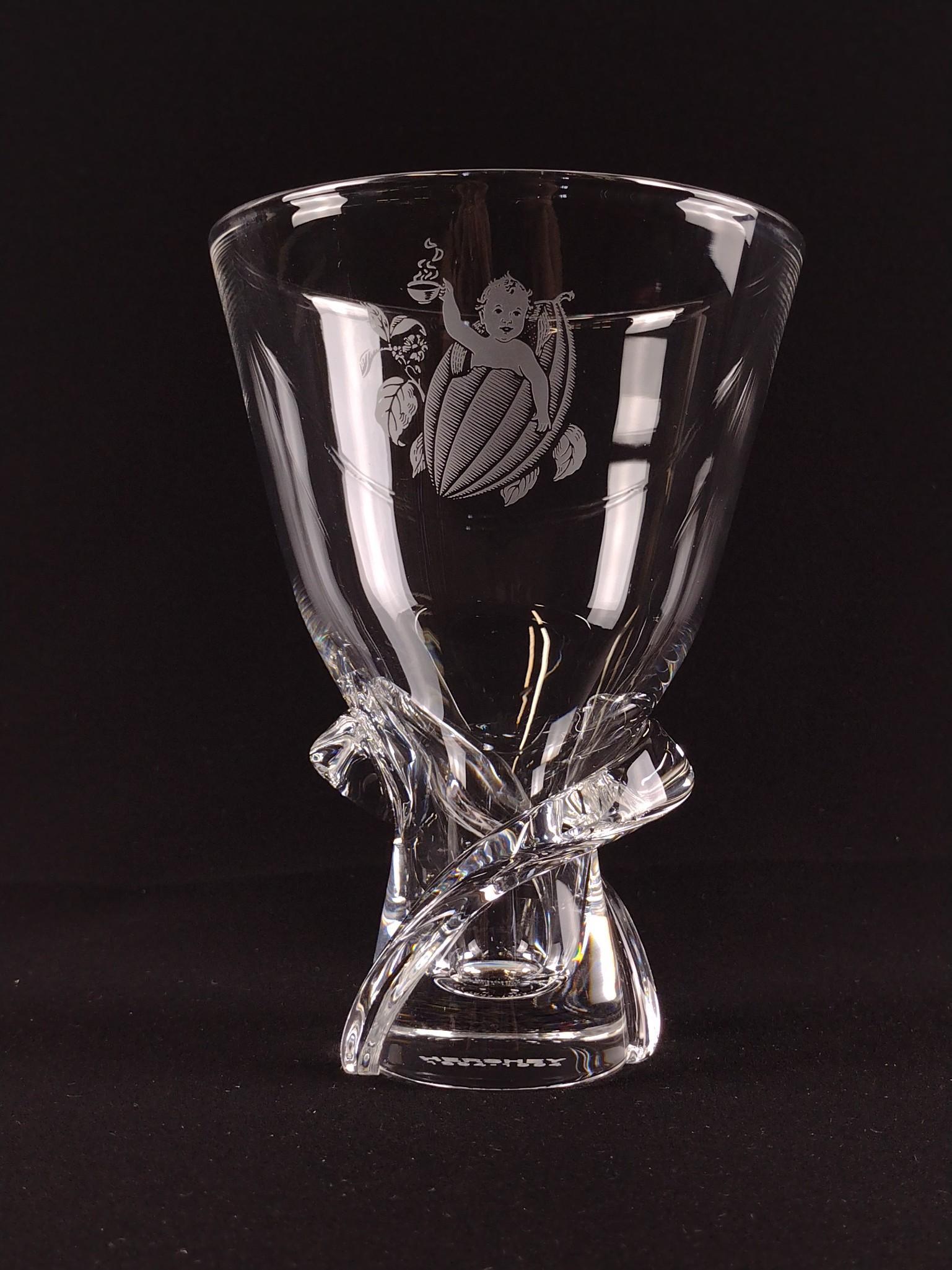 Steuben Hershey Cocoa Bean Commerative Vase (1 of 6)
