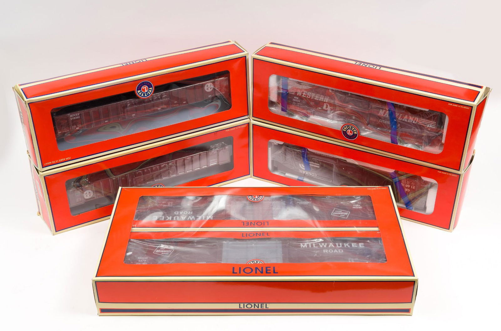 6 Lionel Freight Cars in OBs (1 of 12)