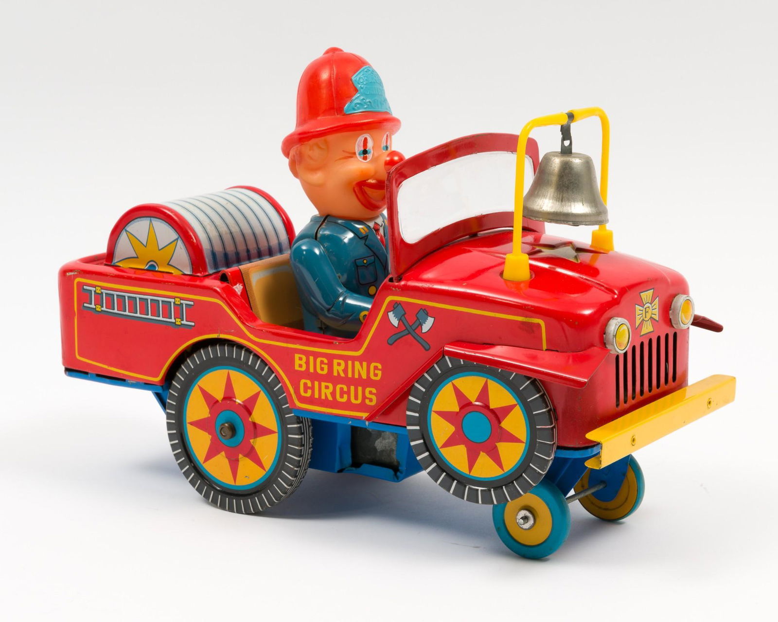Modern Toys Big Ring Circus Tin Fire Engine (1 of 4)