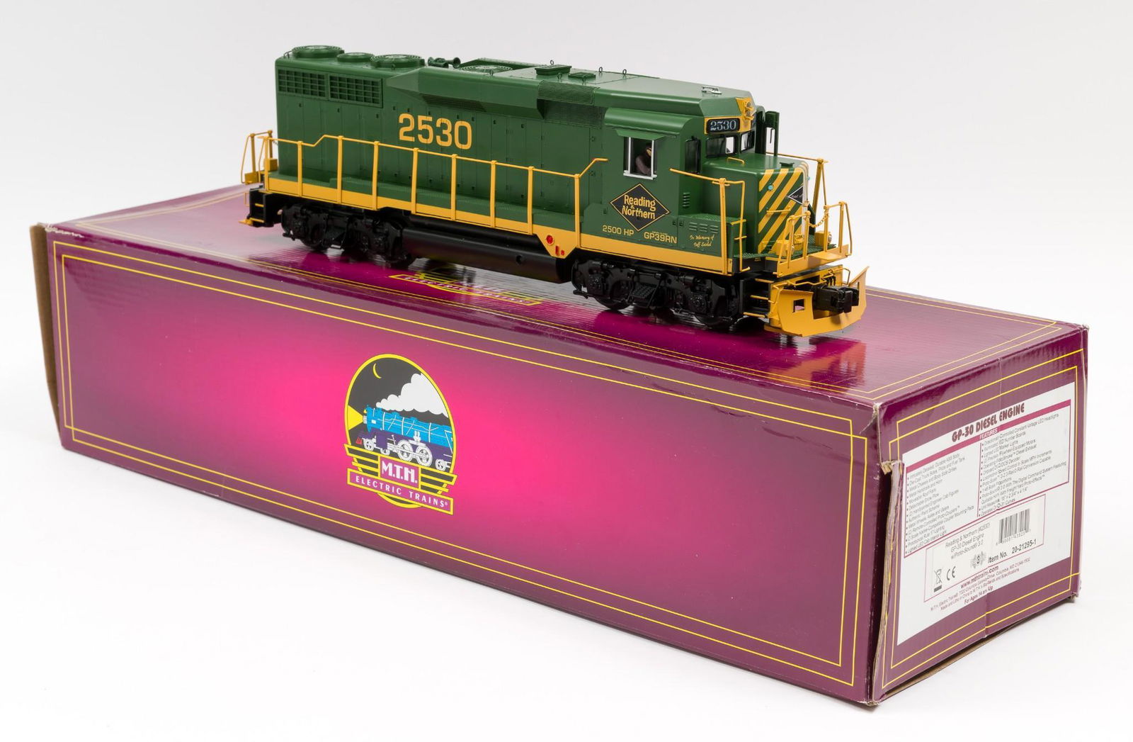MTH GP-30 Diesel Engine Reading & Northern 21295 OB (1 of 4)