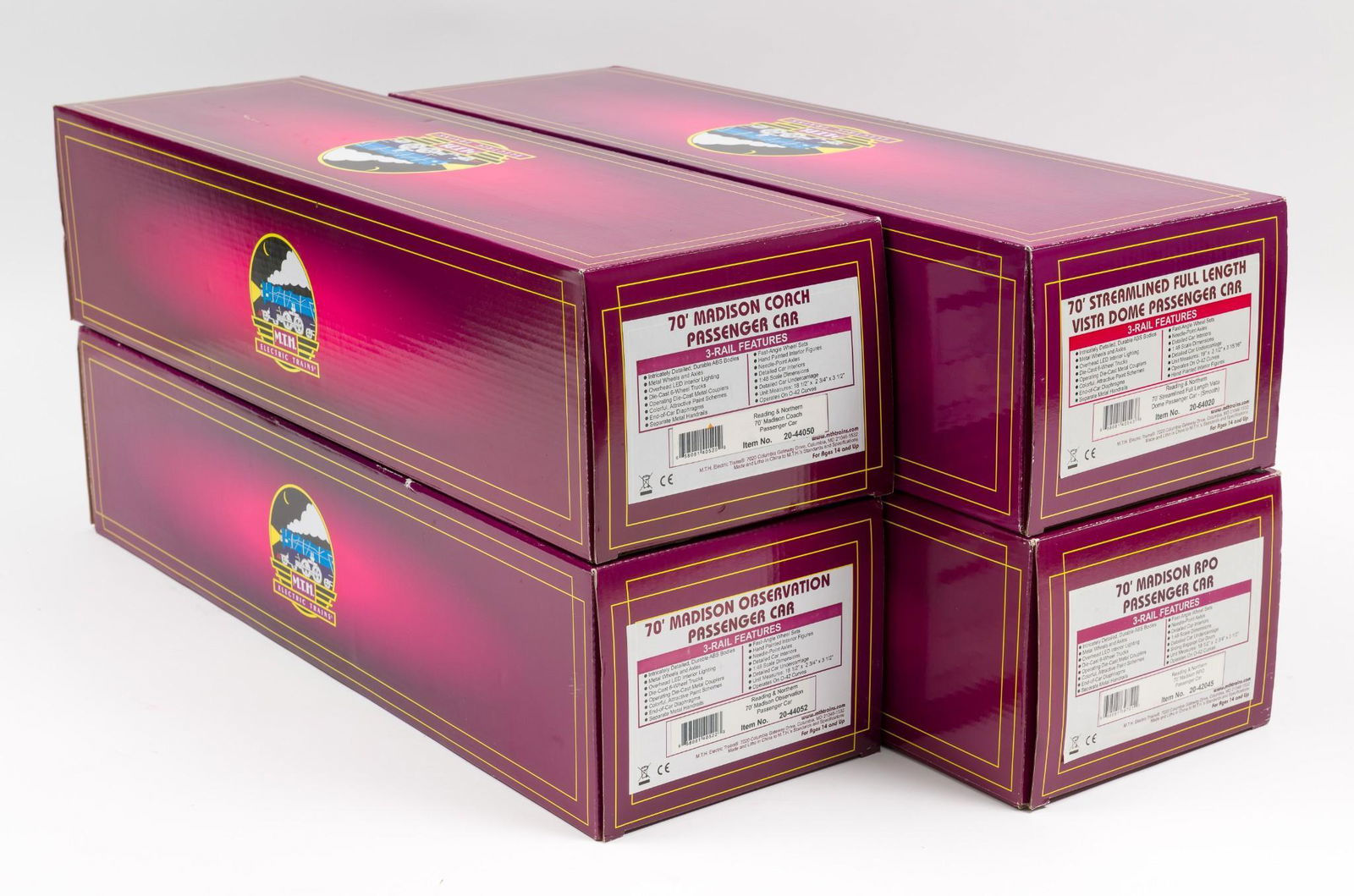 4 MTH Reading & Northern Passenger Cars in OBs (1 of 5)