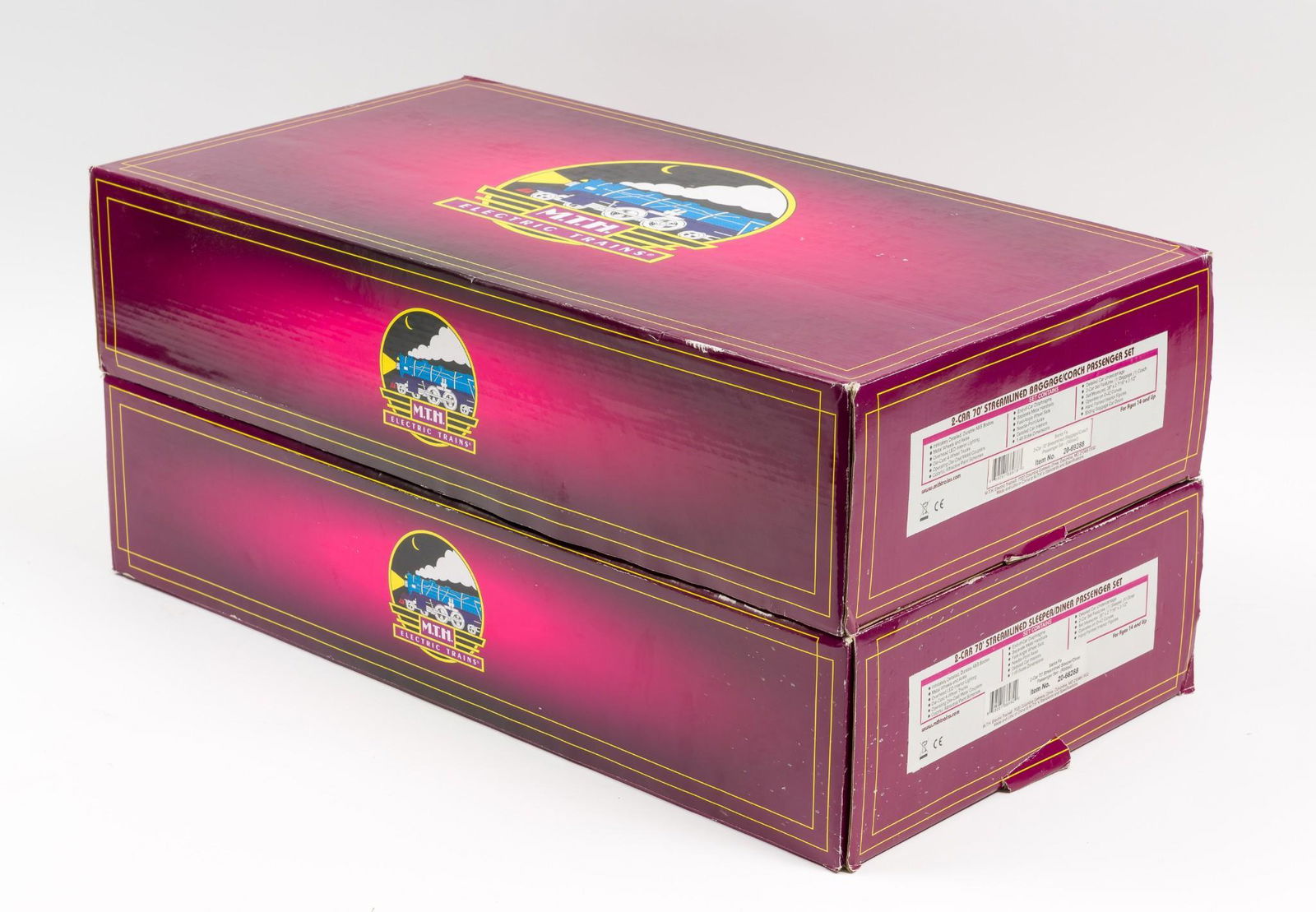 Two MTH 2 Car Santa Fe Passenger Sets in OBs (1 of 3)