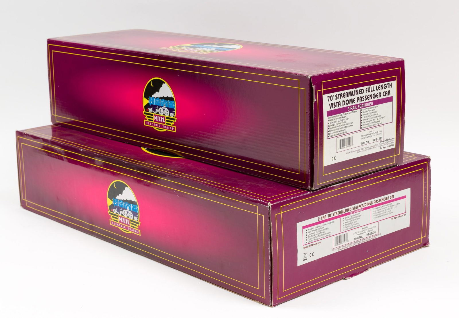 3 MTH Santa Fe Passenger Cars in OBs (1 of 3)