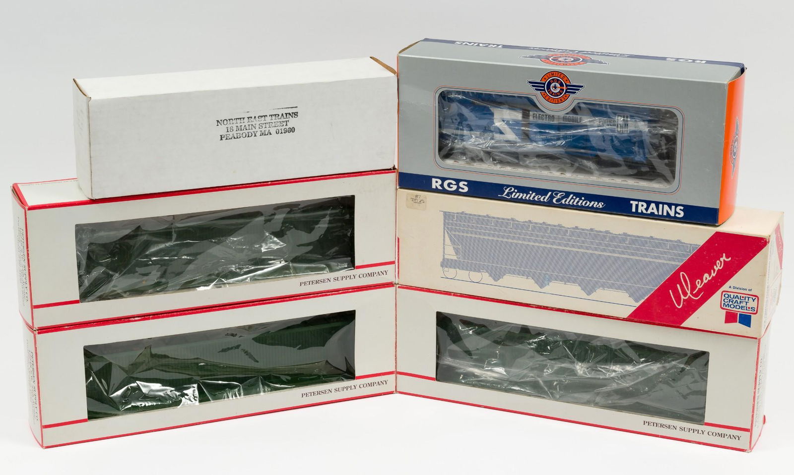 6 Various Manufacturer Freight Cars & Base in OBs (1 of 5)