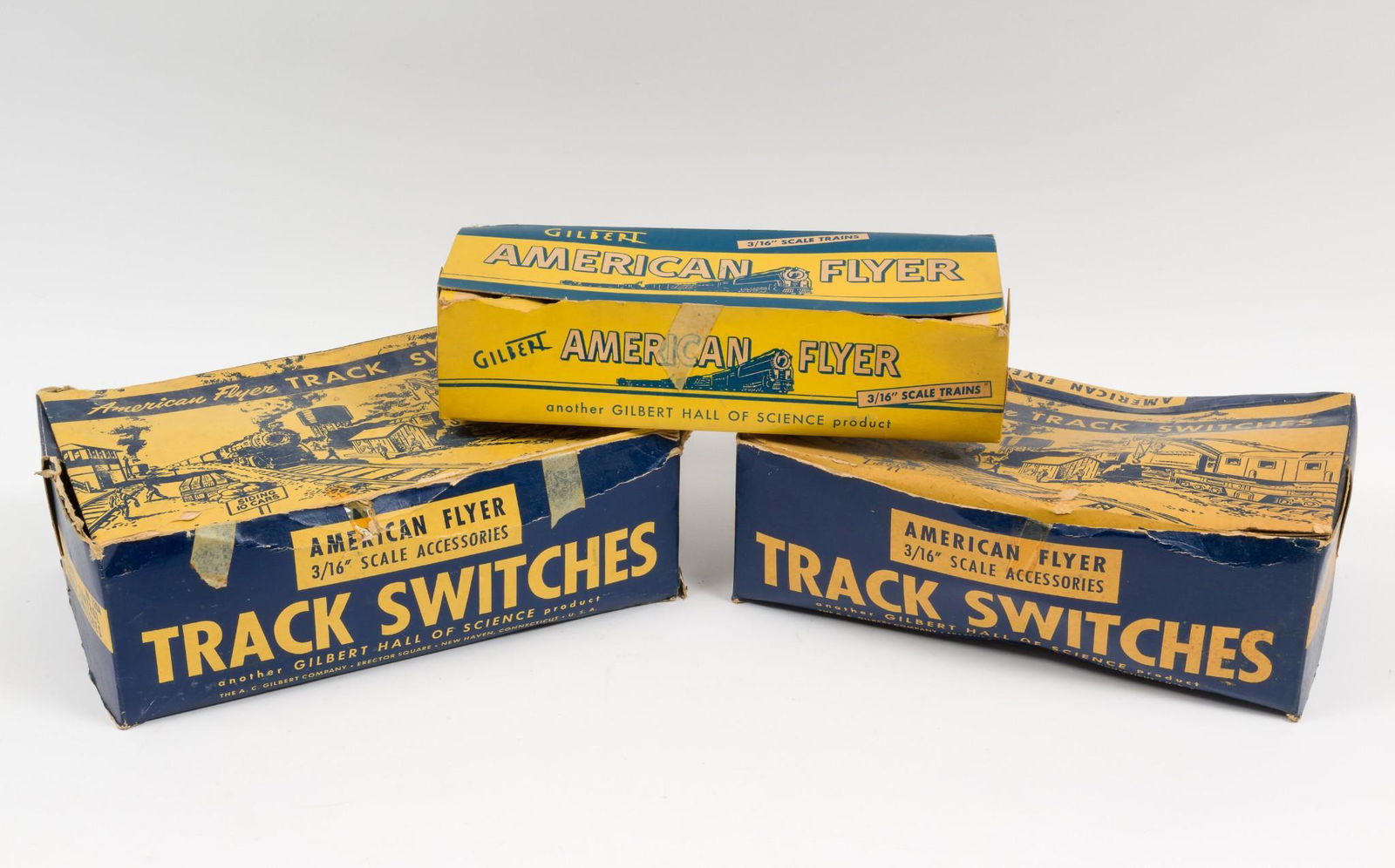 3 American Flyers 3/16" Accessories in OBs (1 of 4)