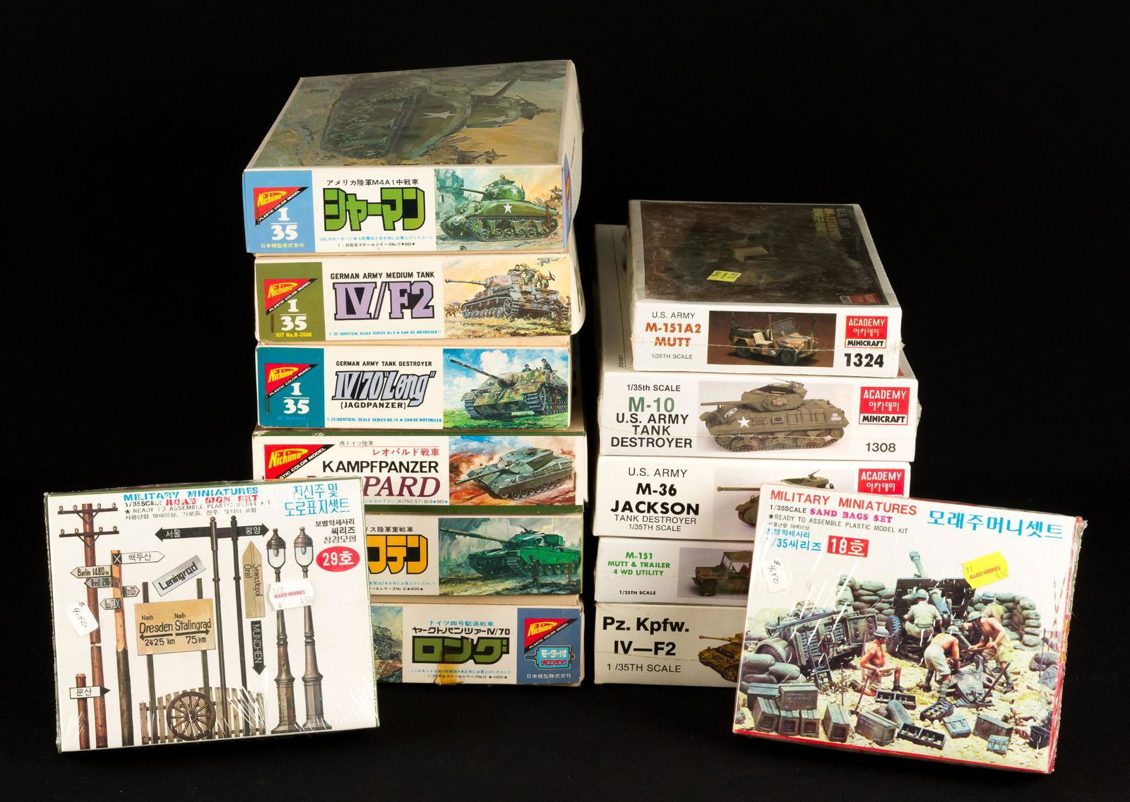 13 1/35 Scale Military Models incl Nichimo Remote Control (1 of 3)