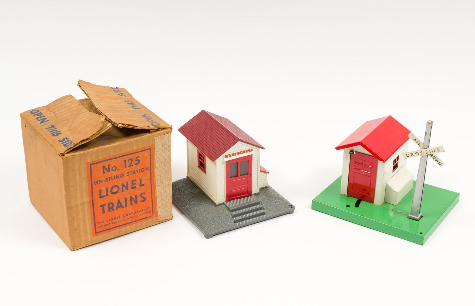 Lionel Gateman and Whistling Station (1 of 5)