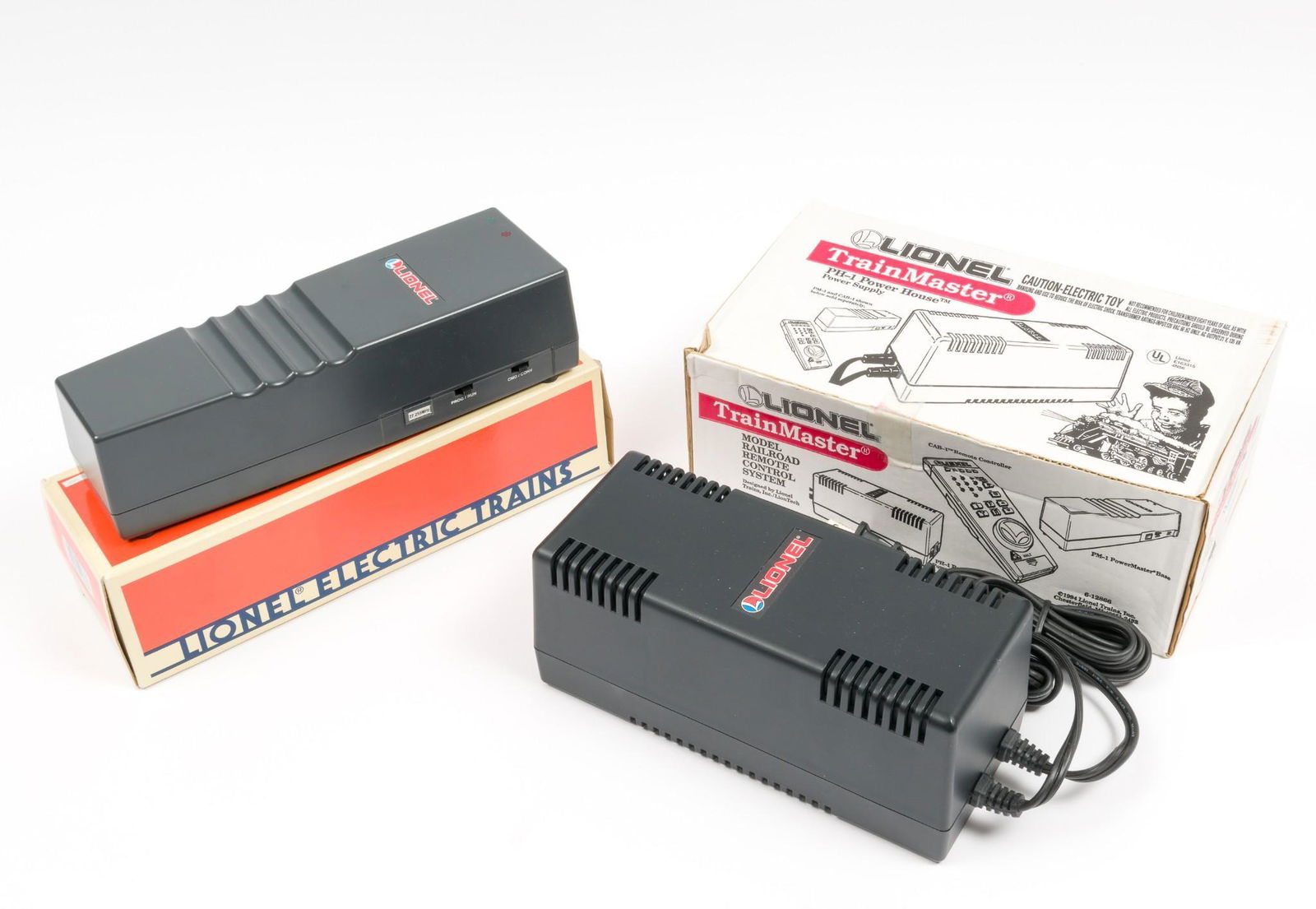 Lionel Trainmaster Powerhouse and Powermaster with OBs (1 of 2)