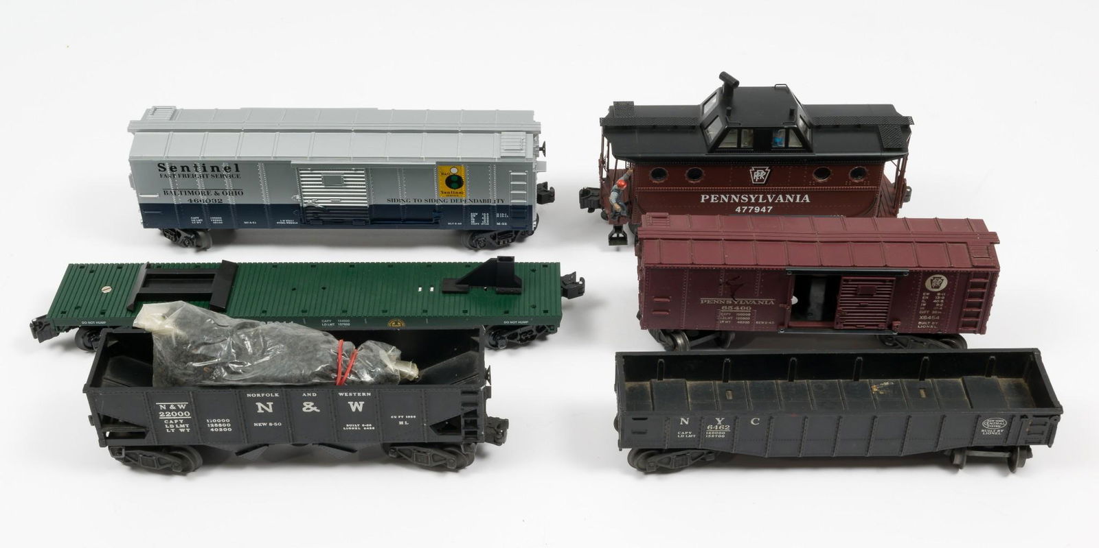 Six O/O27 Scale Freight Cars (1 of 14)