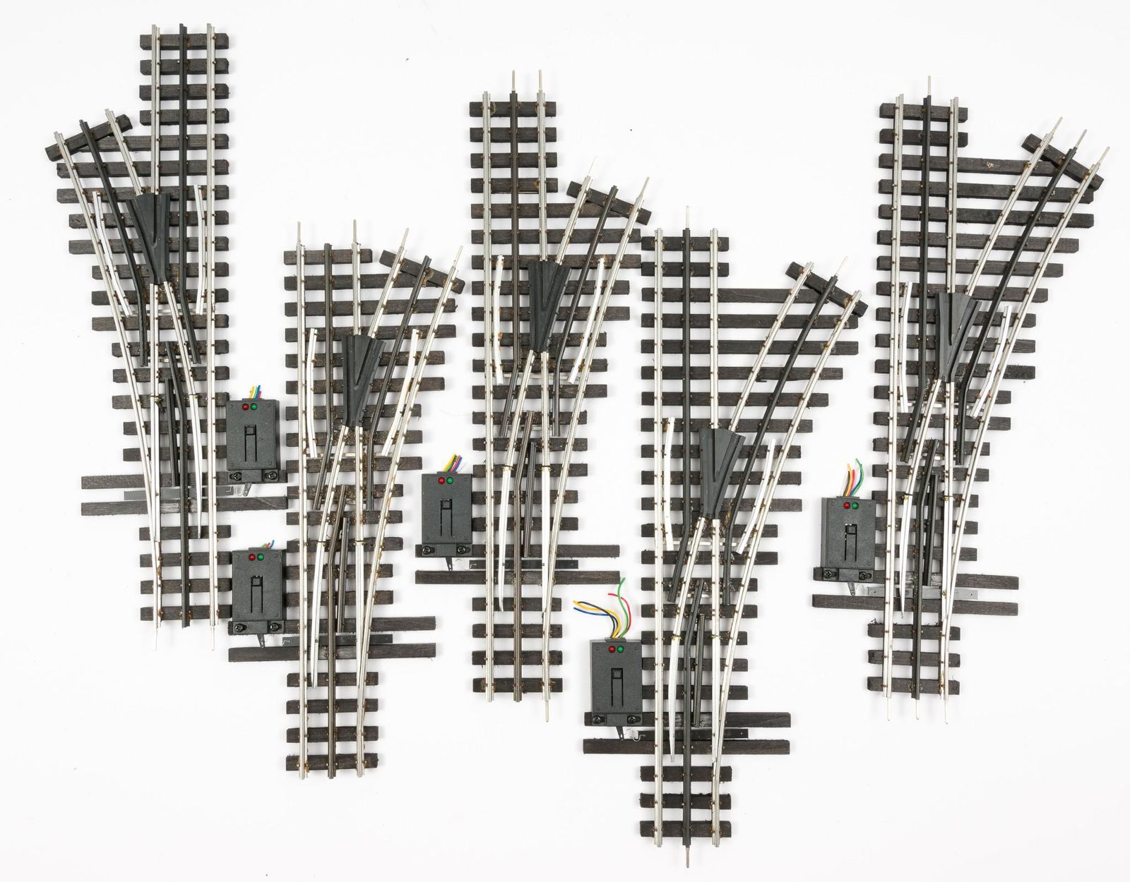 5 Ross Custom Switches, 4 with OBs: Includes three #115M25 and one each #120M25 and #121M25. All but one #115 in OB. All have been removed from a setup. MH. IMPORTANT: Before bidding, please read the terms and conditions. When you regis