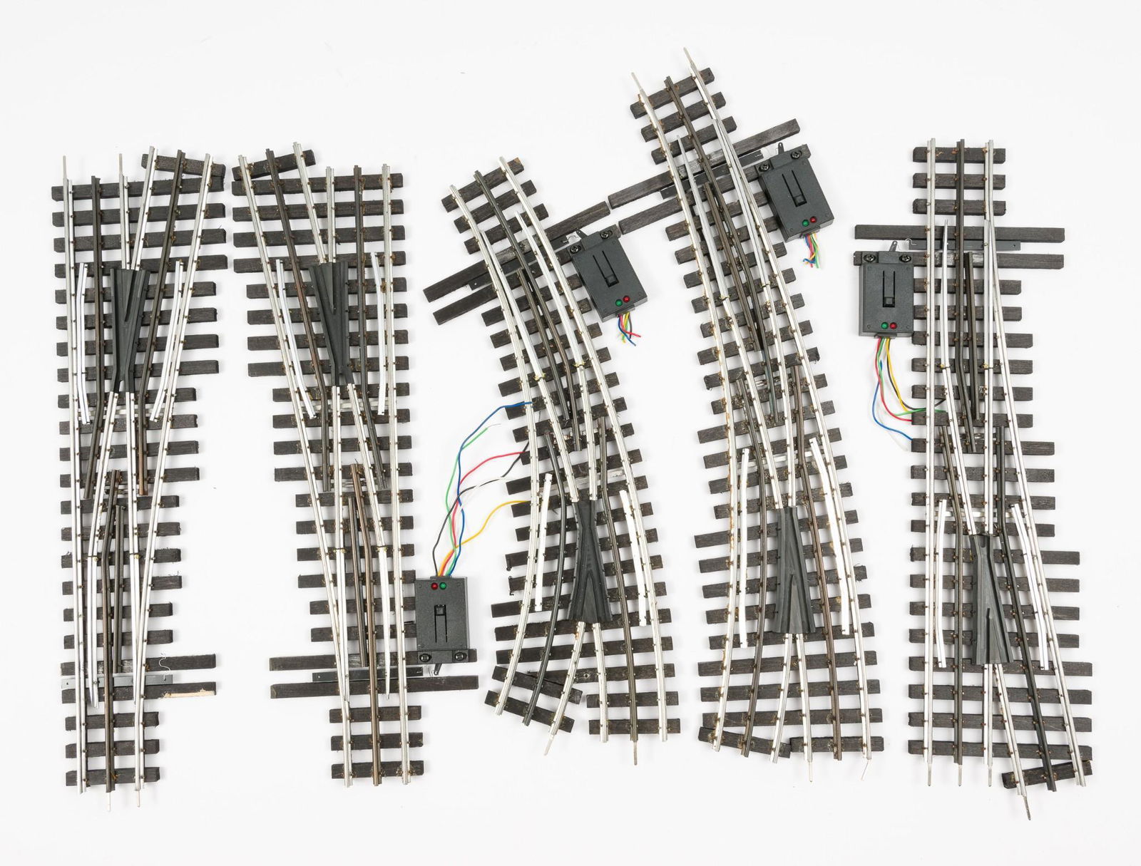 5 Ross Custom Switches, 4 with OBs: Includes two #101M25, one #150M25, and one #160M25 in original boxes. Also includes one unidentified switch without a box. All have been removed from a setup. MH. IMPORTANT: Before bidding, please rea