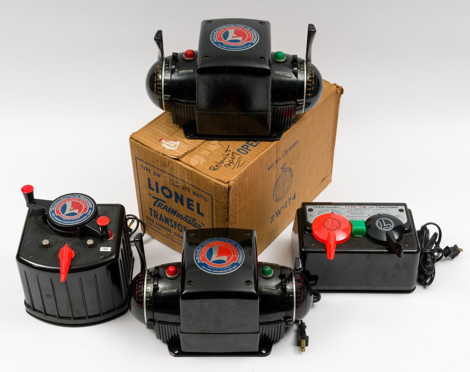 4 Lionel Trainmaster Transformers (1 of 5)