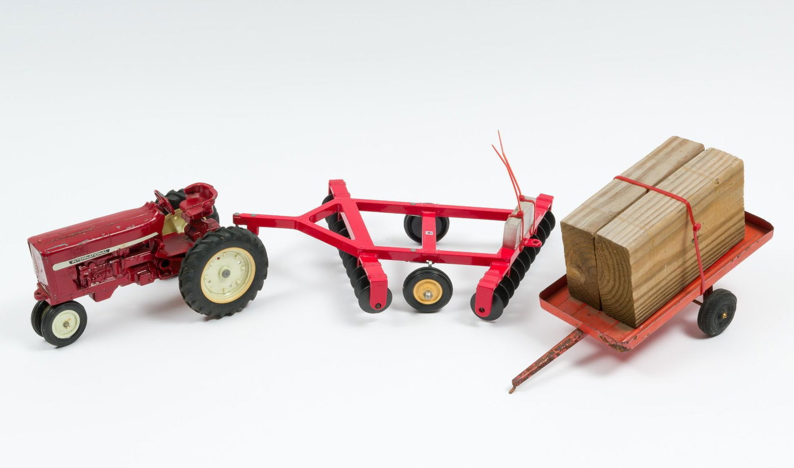 International Harvester Tractor w/ Accessories (1 of 6)