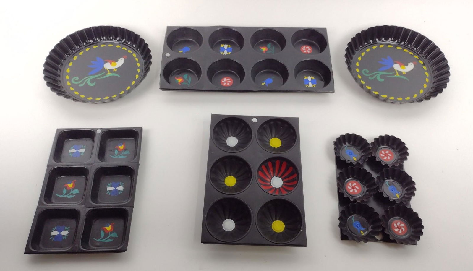 6 Pcs. Tole Painted Tinware (1 of 5)