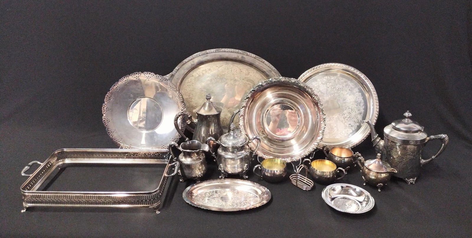 18 Silverplate Serving Pieces (1 of 4)