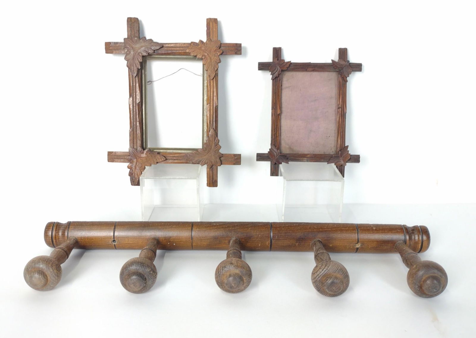 2 Antique Picture Frames & Coat Rack (1 of 3)