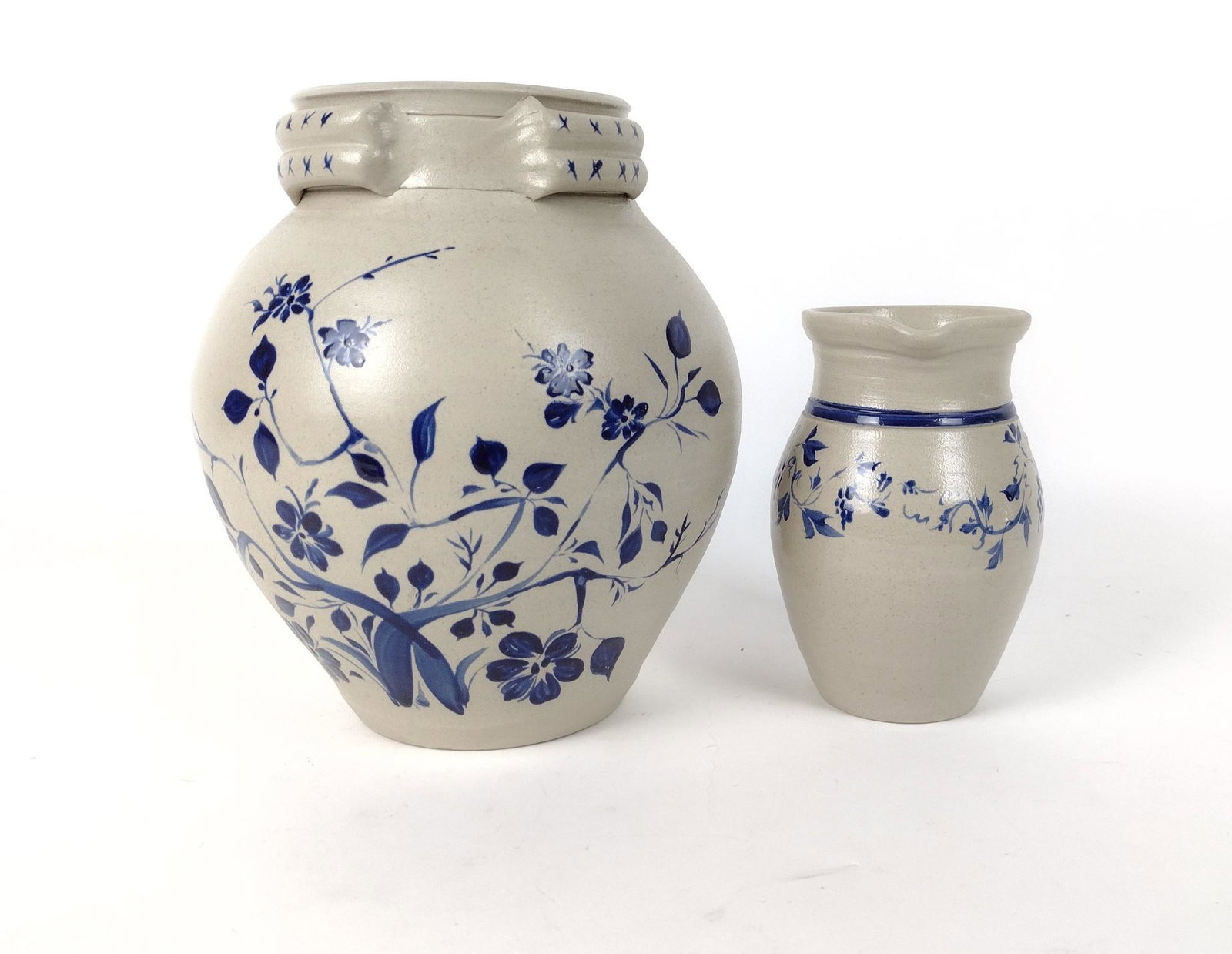 2 Pcs Cobalt Decorated Williamsburg Stoneware (1 of 4)