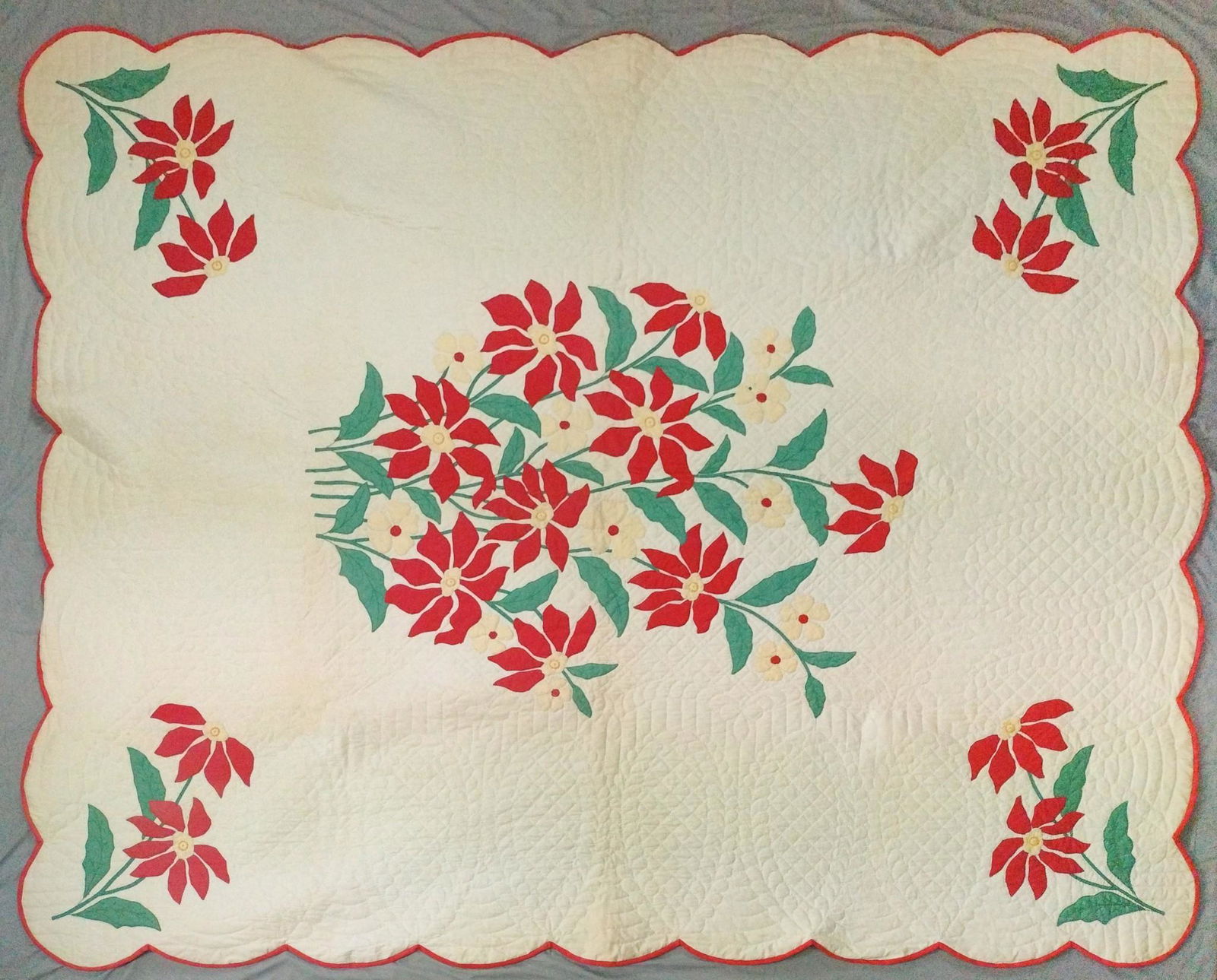 Vintage Floral Applique Quilt (1 of 5)