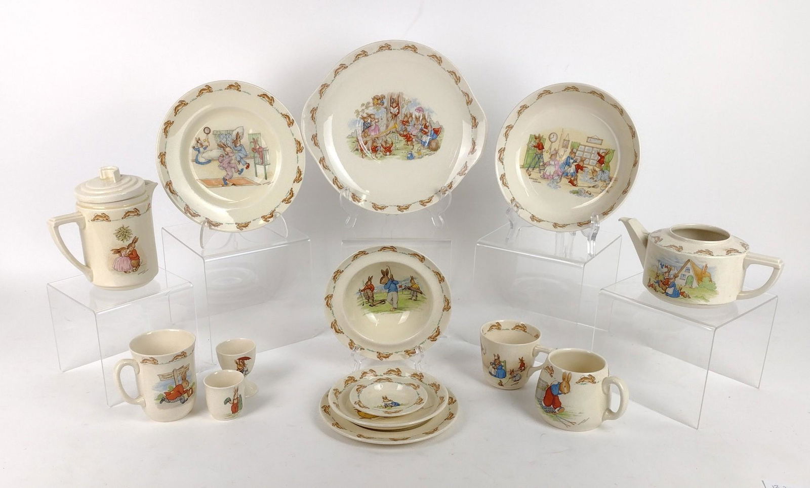 13 Pcs. Royal Doulton Bunnykins Dinnerware (1 of 11)
