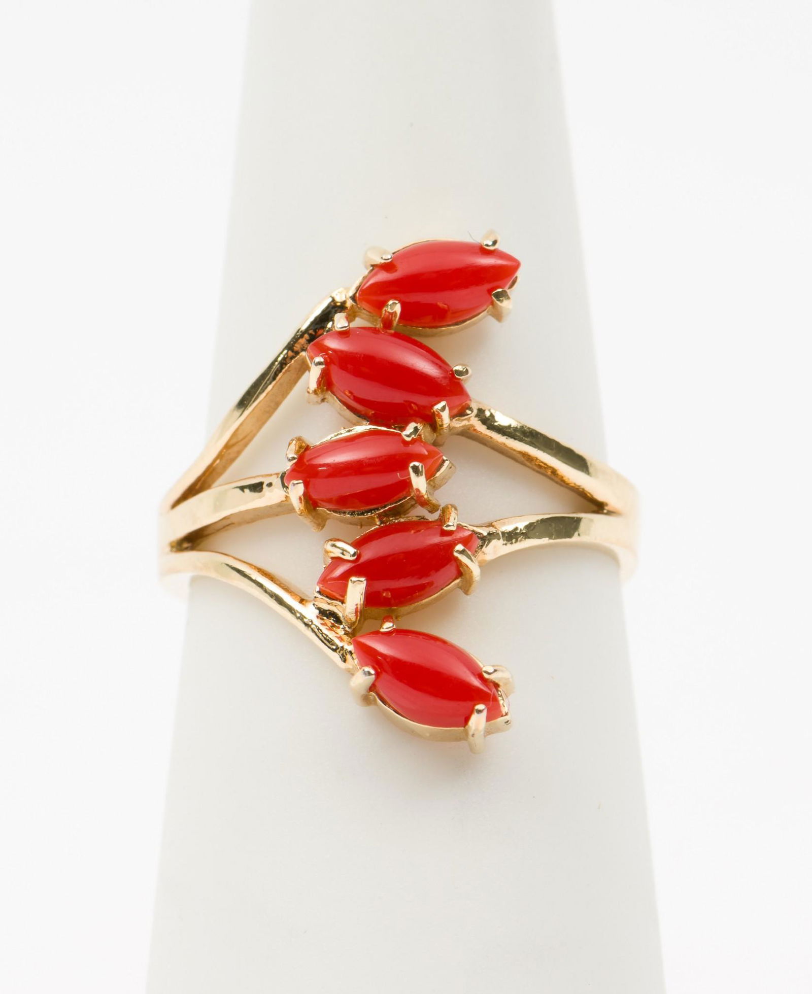 18K & Coral Ring (1 of 3)