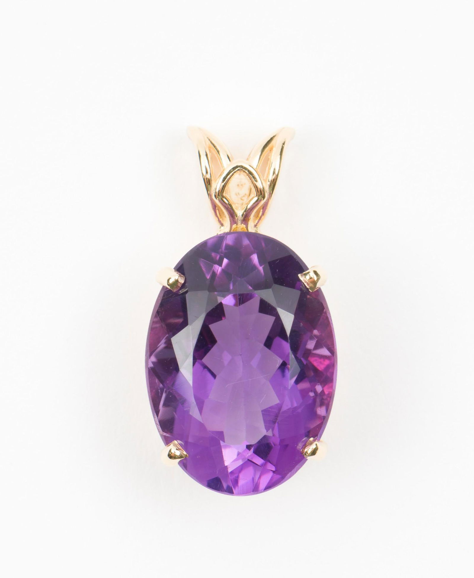 14K 10.52 Ct Amethyst Pendant (1 of 3)