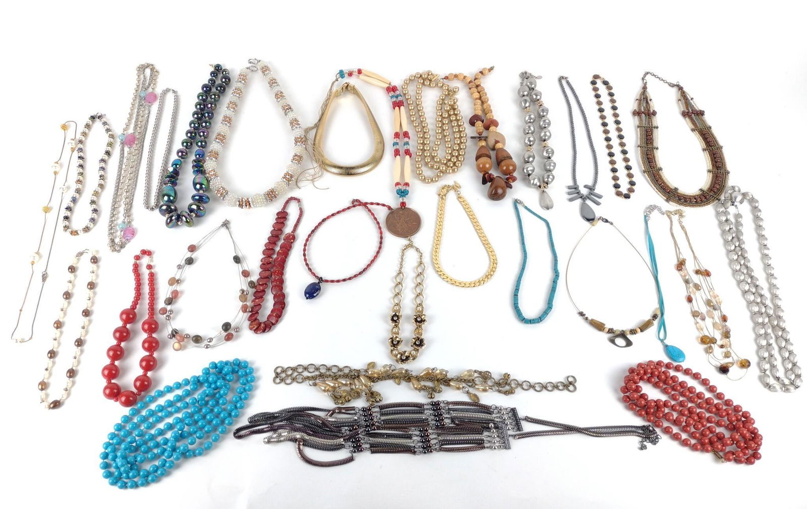 30 Pcs Costume Necklaces Incl Beads (1 of 4)