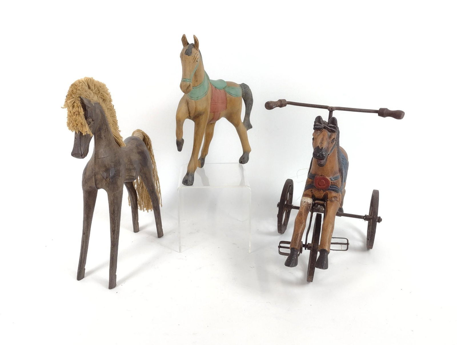 3 Pcs Wooden Horse Figurines (1 of 11)