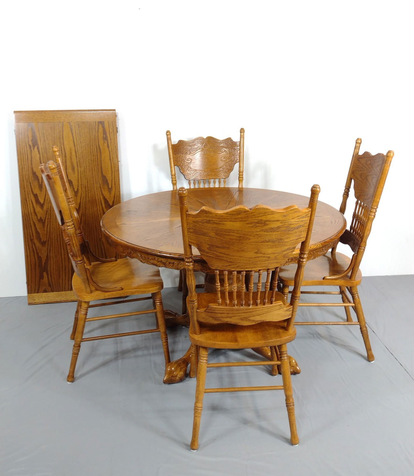 Round Table & 4 Pressed Back Chairs (1 of 7)