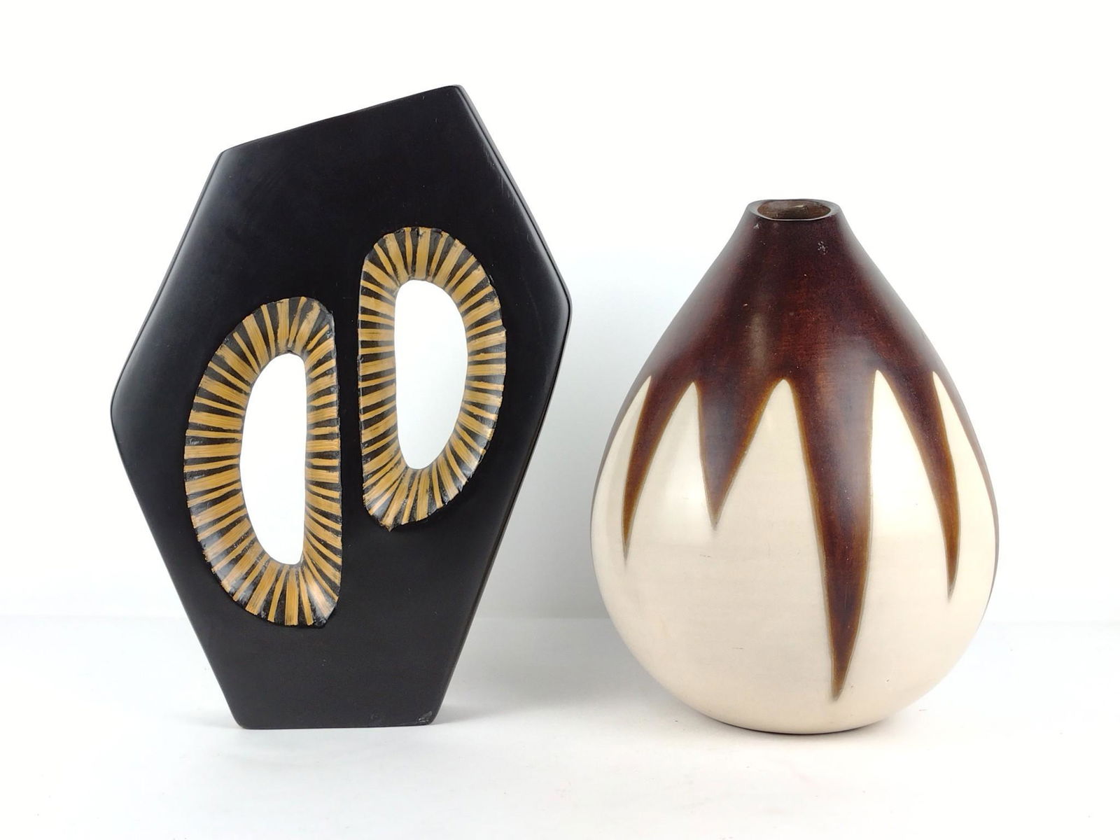 2 Modernist Studio Pottery Vases (1 of 2)