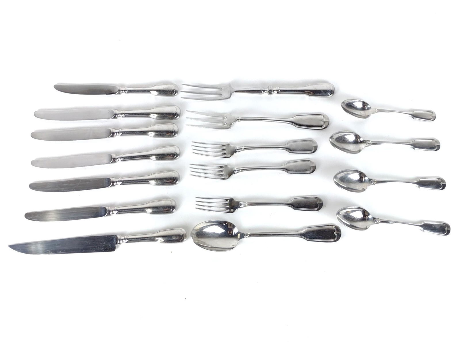17 Pcs Stainless Steel Flatware (1 of 8)