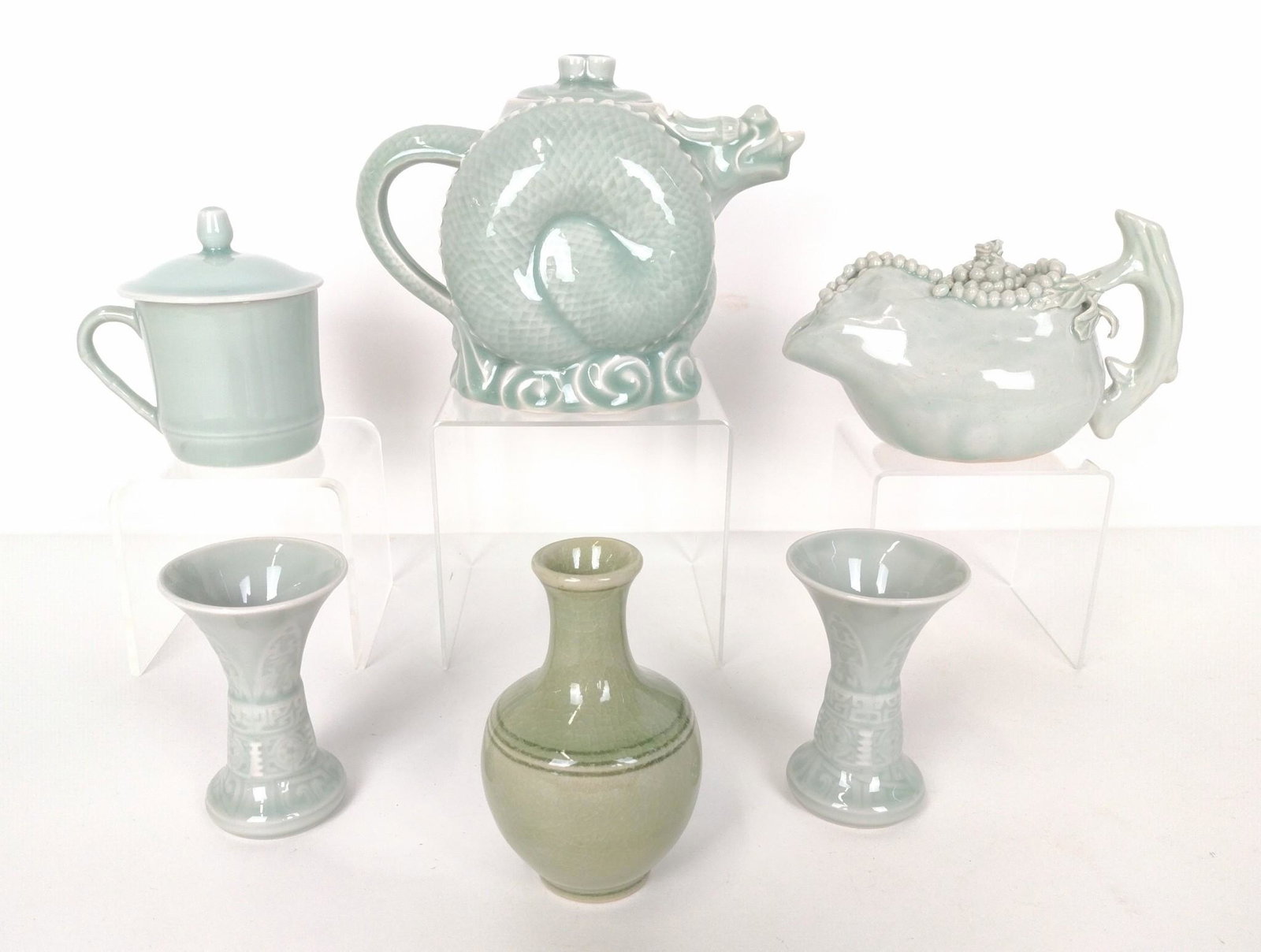 6 Pcs Celadon Incl Tea Pots (1 of 7)