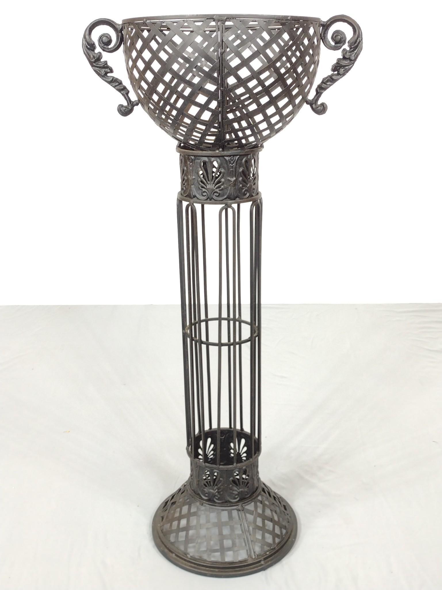 Metal Planter Basket Stand (1 of 4)