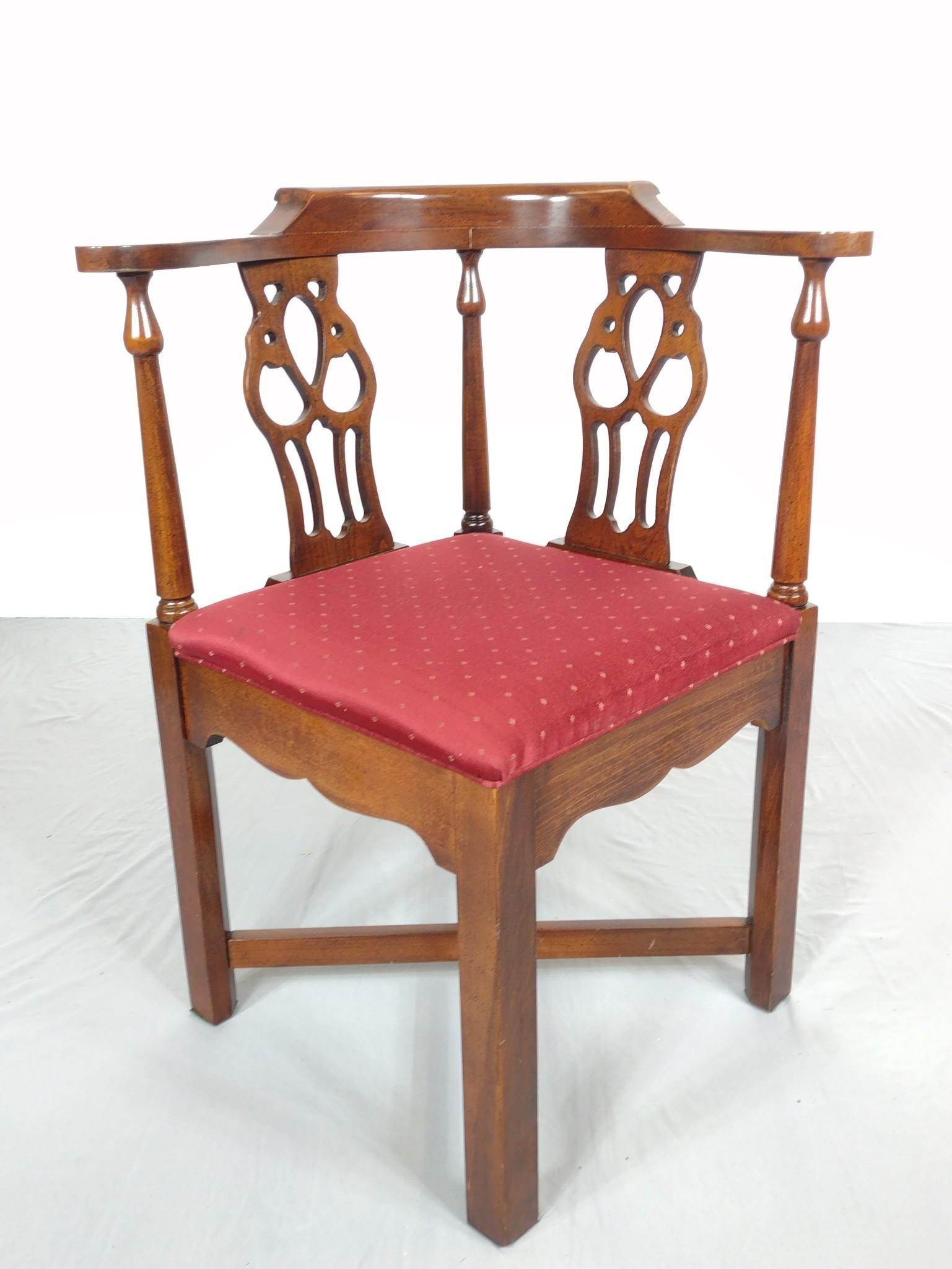 Fairfield Chair Company Corner Chair: Made of mahogany. 18-1/4" wide X 18-1/4" deep X 33-1/2" high. MG. IMPORTANT: Before bidding, please read the terms and conditions. When you registered for the auction you agreed to these terms and wil