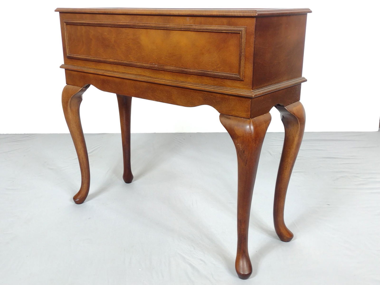 The Bombay Company Planter Box (1 of 4)