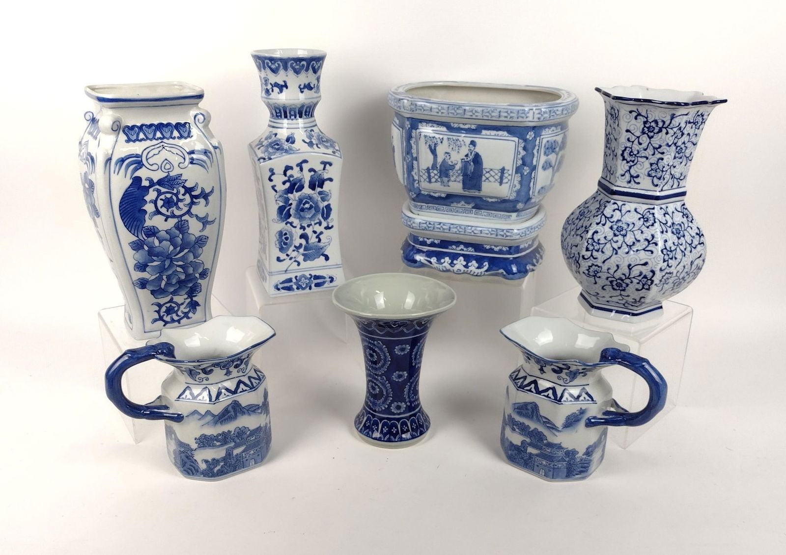8 Blue & White Ceramics incl Basin on Stand (1 of 7)
