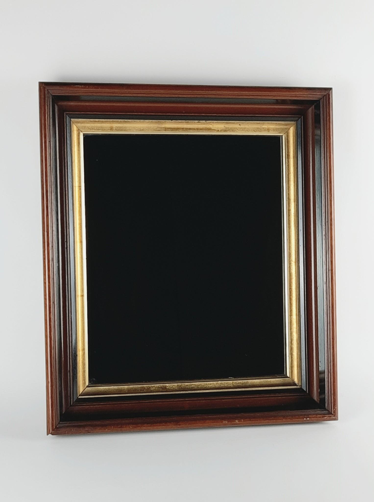 Wall Mirror: Overall with frame 22-1/4" high x 19-1/4" wide. LR IMPORTANT: Before bidding, please read the terms and conditions. When you registered for the auction you agreed to these terms and will be required t