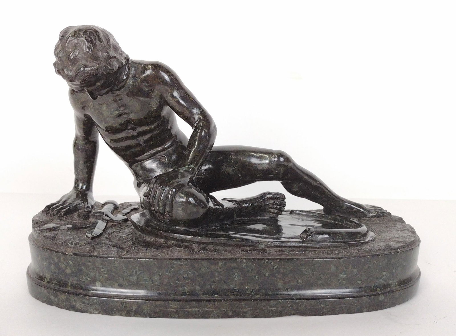 Hardstone Sculpture (1 of 7)