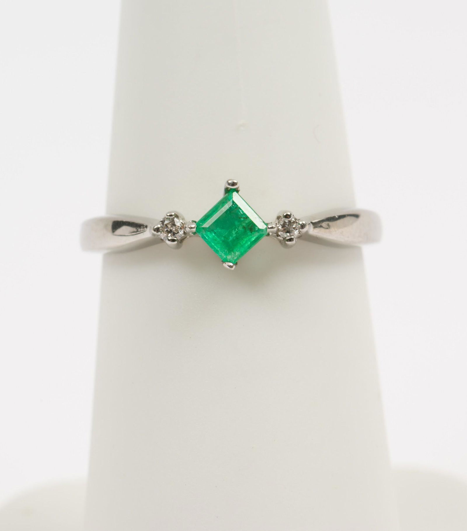 10K White Gold, Emerald, & Diamond Ring (1 of 4)