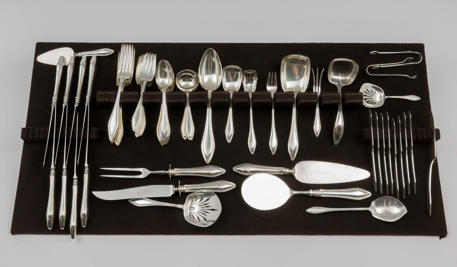 70 Pcs Towle Mary Chilton Sterling Flatware (1 of 10)