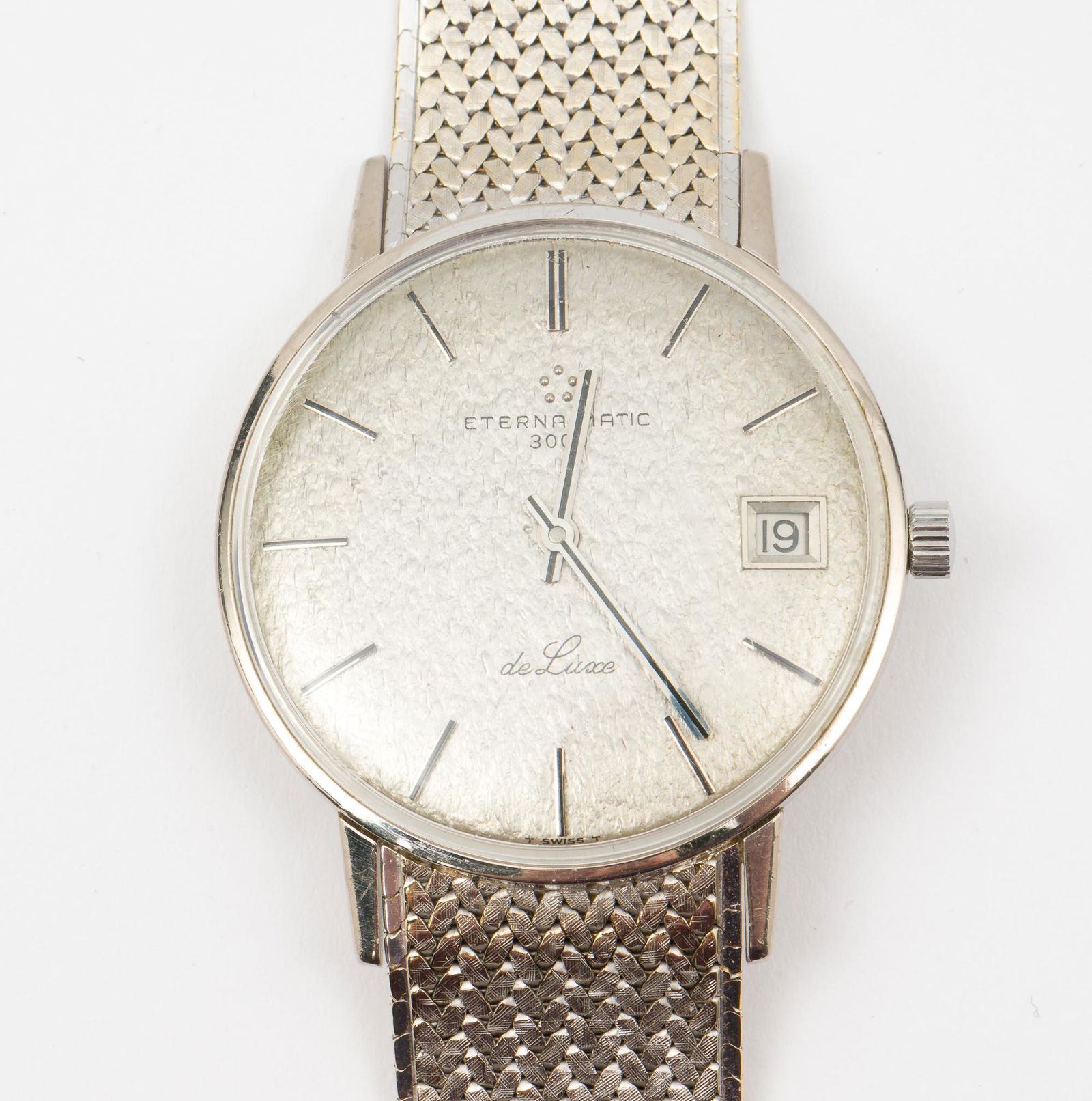 18K Deluxe Eternamatic 3000 Wrist Watch (1 of 8)