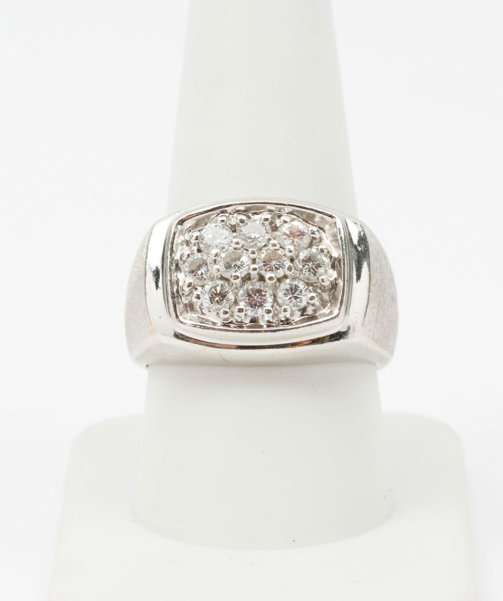 14K White Gold 1 CTW Diamond Ring (1 of 3)