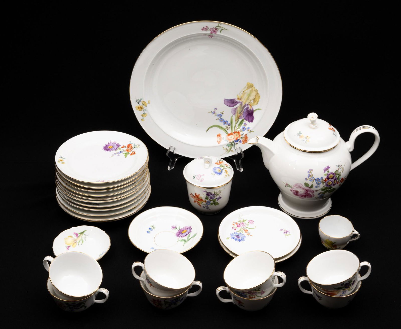 27 Pc Meissen Porcelain Tea Set (1 of 17)