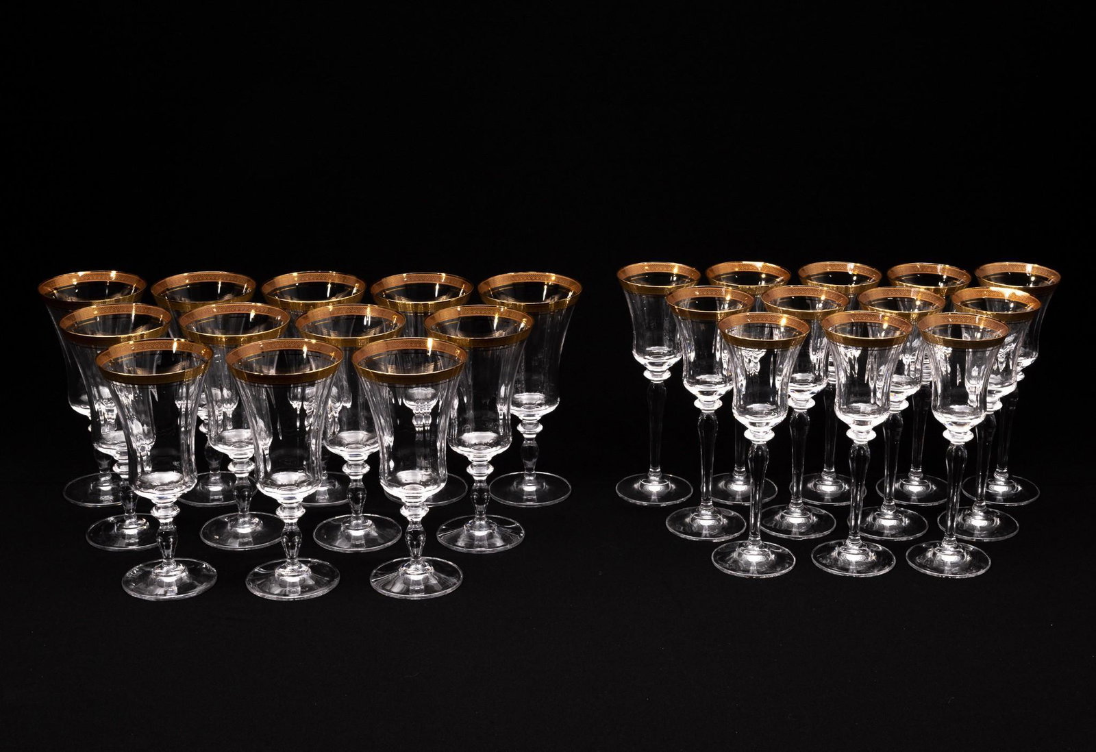 24 Mikasa Crystal Palatial Gold Glasses: DESCRIPTION: Twenty-four Mikasa glasses in the Palatial Gold pattern. Twelve iced tea glasses and twelve wine glasses. MEASUREMENTS: Iced tea: 8-1/8" high x 3-3/4" diameter. Wine: 8-3/4" high x 3-1/8"