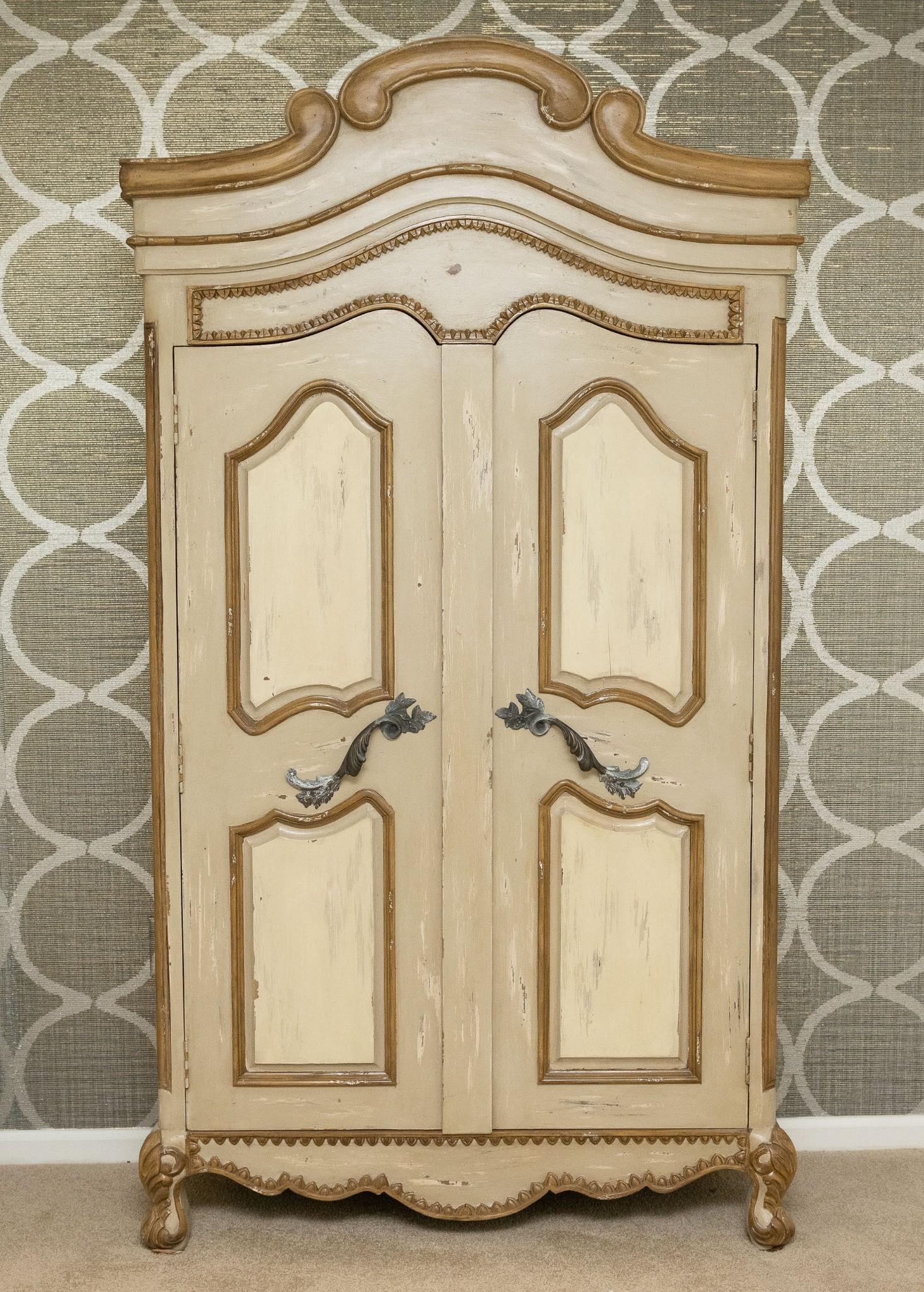 Legacy Guildmaster Armoire (1 of 5)