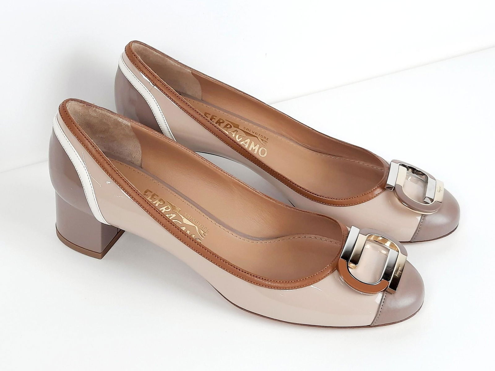 Pair of Salvatore Ferragamo Heels (1 of 7)